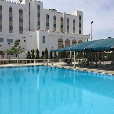 Hotel Al Madinah Holiday Muscat Exteriör bild